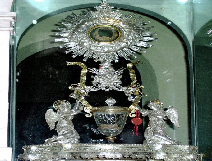 The ‘Miracle of Lanciano’ — the relic of the miraculous Host is shown — continues to fascinate Catholics the world over. The ‘Miracle of Lanciano’ — the relic of the miraculous Host is shown — continues to fascinate Catholics the world over.