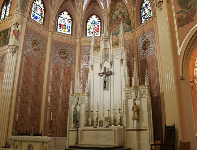 Statues on the altar highlight St. Anne and the Blessed Mother. Statues on the altar highlight St. Anne and the Blessed Mother.