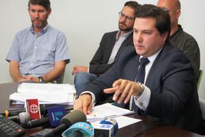 Five former Sodalitium members accuse founder Luis Fernando Figari of offenses of criminal conspiracy, kidnapping, and serious injuries, among others, suffered during their spent in the religious organization, at the prosecutor's office in Lima, Peru, May 12, 2016. Five former Sodalitium members accuse founder Luis Fernando Figari of offenses of criminal conspiracy, kidnapping, and serious injuries, among others, suffered during their spent in the religious organization, at the prosecutor's office in Lima, Peru, May 12, 2016.