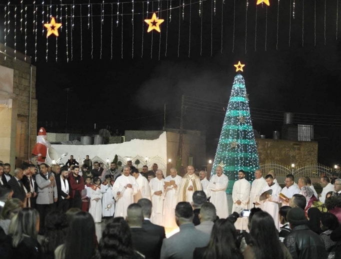 Advent prayers and Mass and a Christmas concert in Iraq bolster the spirits of beleaguered Christians. Advent prayers and Mass and a Christmas concert in Iraq bolster the spirits of beleaguered Christians.