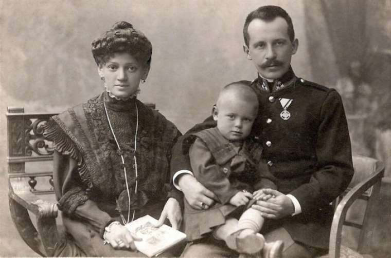 Karol Wojtyla with his parents. Karol Wojtyla with his parents.