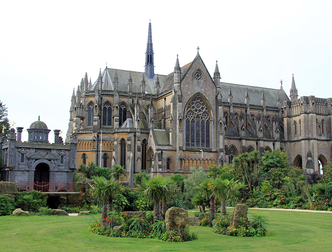 Arundel Cathedral, West Sussex, England
Arundel Cathedral, West Sussex, England