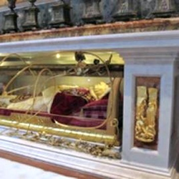 Blessed John XXIII’s tomb under the altar of St. Jerome in St. Peter’s Basilica. Blessed John XXIII’s tomb under the altar of St. Jerome in St. Peter’s Basilica.