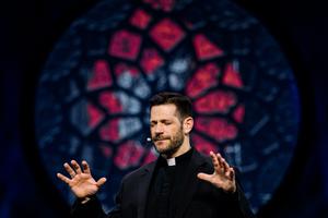Father Mike Schmitz delivers his keynote address during SLS20. Father Mike Schmitz delivers his keynote address during SLS20.