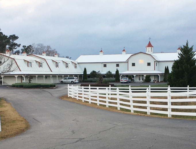 A unique retreat house — resembling a barn — is located in rural Hanceville, Alabama, where a lovely chapel is available for daily Mass and prayer. The house also bears a special relation to Mother Angelica and the community of sisters she founded. A unique retreat house — resembling a barn — is located in rural Hanceville, Alabama, where a lovely chapel is available for daily Mass and prayer. The house also bears a special relation to Mother Angelica and the community of sisters she founded.