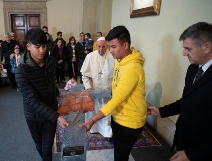 Pope Francis installed inside the Vatican palace a cross with a life jacket molded to it. Dec. 19, 2019. Pope Francis installed inside the Vatican palace a cross with a life jacket molded to it. Dec. 19, 2019.