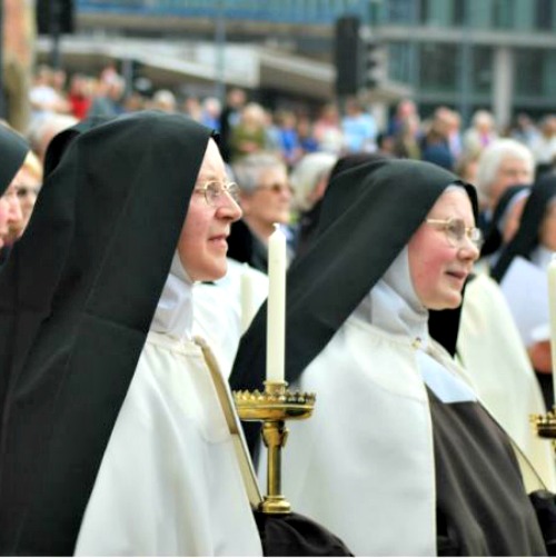 Carmelite sisters in Birmingham, England
Carmelite sisters in Birmingham, England