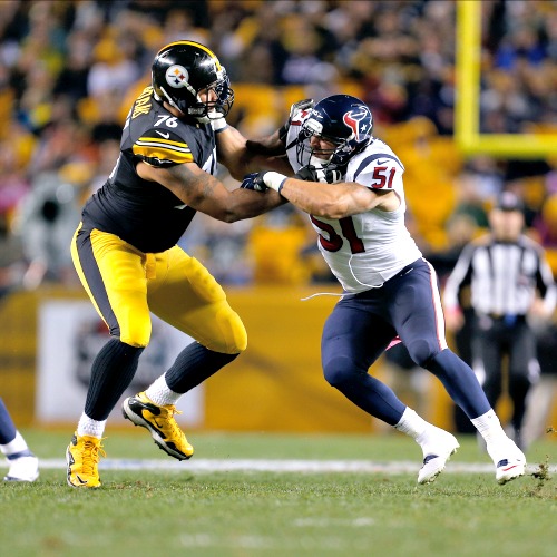 Houston Texans linebacker John Simon (51) runs in pursuit as Pittsburgh Steelers offensive tackle Mike Adams (76) blocks during a Week 7 NFL football game in Pittsburgh on Oct. 20. Houston Texans linebacker John Simon (51) runs in pursuit as Pittsburgh Steelers offensive tackle Mike Adams (76) blocks during a Week 7 NFL football game in Pittsburgh on Oct. 20.
