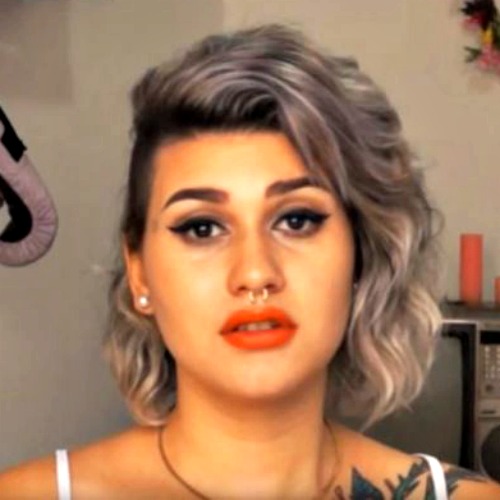 Sara Fernanda Giromin, aka Sara Winter Sara Fernanda Giromin, aka Sara Winter