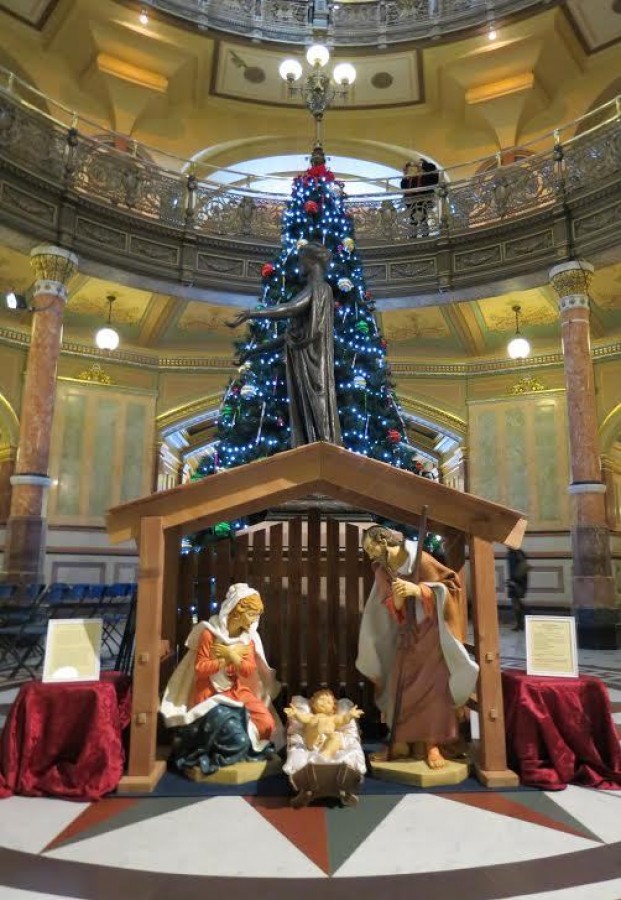 Nativity scene at the Illinois state capitol in Springfield Nativity scene at the Illinois state capitol in Springfield