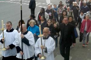 A Eucharistic procession makes its way through London marking the five-year anniversary of Cardinal John Henry Newman's beatification. A Eucharistic procession makes its way through London marking the five-year anniversary of Cardinal John Henry Newman's beatification.