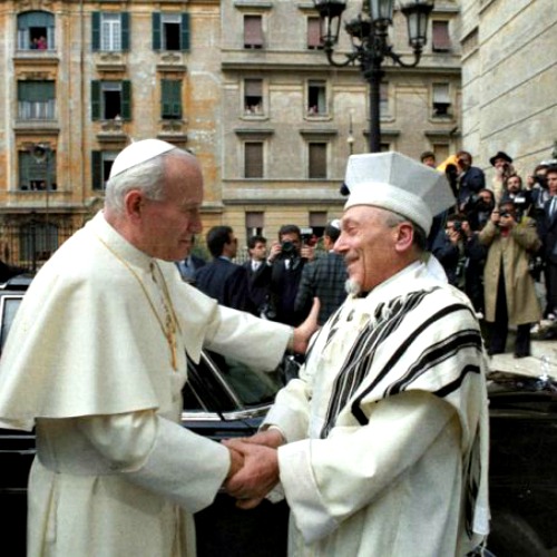 St. John Paul II embraces Elio Toaff, then the chief rabbi of Rome, April 13, 1986. St. John Paul II embraces Elio Toaff, then the chief rabbi of Rome, April 13, 1986.
