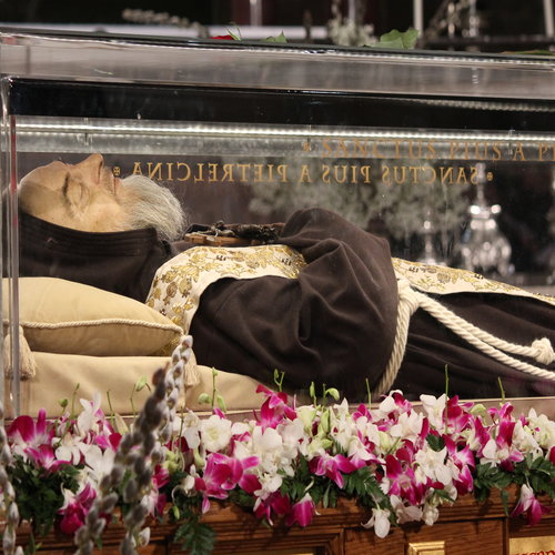 The arrival of the relics of St. Pio of Pietrelcina at the Basilica of San Lorenzo Outside the Walls in Rome on Feb. 3.
The arrival of the relics of St. Pio of Pietrelcina at the Basilica of San Lorenzo Outside the Walls in Rome on Feb. 3.