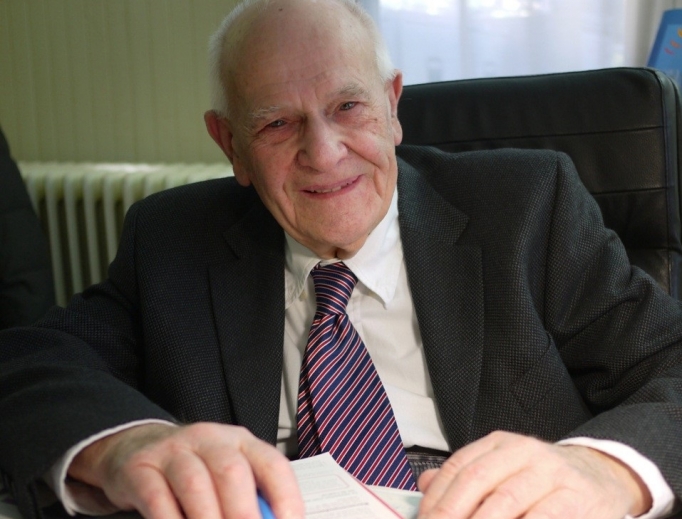 Dr. Christian Chenay, France’s oldest doctor Dr. Christian Chenay, France’s oldest doctor