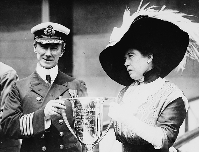 Molly Brown presents an award to Capt. Arthur Henry Rostron of the Carpathia for his participation in the rescue of Titanic survivors.
Molly Brown presents an award to Capt. Arthur Henry Rostron of the Carpathia for his participation in the rescue of Titanic survivors.