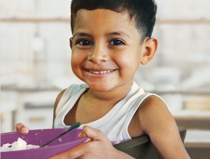 Above, Cross Catholic Outreach provides meals around the world and continues to do so amid the pandemic Above, Cross Catholic Outreach provides meals around the world and continues to do so amid the pandemic