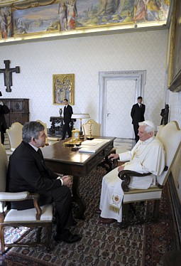 Pope Benedict XVI speaks with Britain's Prime Minister Gordon Brown during their meeting at the Vatican Feb. 19, 2009. Pope Benedict XVI speaks with Britain's Prime Minister Gordon Brown during their meeting at the Vatican Feb. 19, 2009.