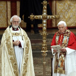 Anglican Archbishop Rowan Williams of Canterbury and Pope Benedict XVI are pictured at 'Evening Prayer' at Westminster Abbey in London Sept. 17, 2010. Anglican Archbishop Rowan Williams of Canterbury and Pope Benedict XVI are pictured at 'Evening Prayer' at Westminster Abbey in London Sept. 17, 2010.
