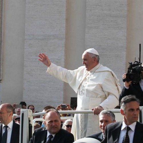 Pope Francis at the General Audience in St. Peter's Square, April 6, 2016. Pope Francis at the General Audience in St. Peter's Square, April 6, 2016.