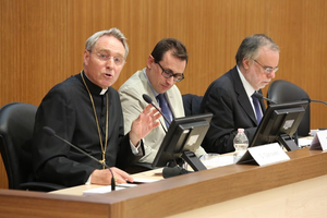 Archbishop Gänswein delivering his speech at the Pontifical Gregorian University, May 20. Archbishop Gänswein delivering his speech at the Pontifical Gregorian University, May 20.