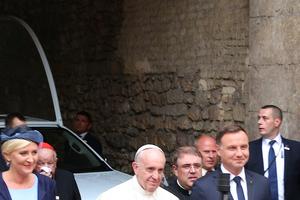 Polish President Andrzej Duda, shown standing next to Pope Francis at Wawel Royal Castle in Krakow on July 27, 2016, was reelected July 16.
Polish President Andrzej Duda, shown standing next to Pope Francis at Wawel Royal Castle in Krakow on July 27, 2016, was reelected July 16.
