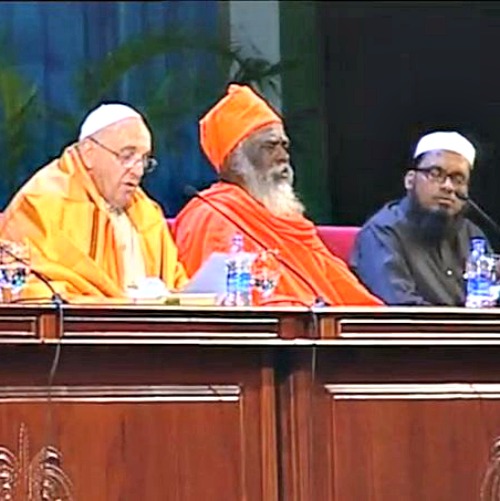Pope Francis addresses interreligious faith leaders in Colombo, Sri Lanka, on Jan. 13.
Pope Francis addresses interreligious faith leaders in Colombo, Sri Lanka, on Jan. 13.