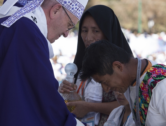 Pope Francis celebrates Mass with representatives of the indigenous communities of Chiapas in San Cristóbal de Las Casas on Feb. 15, 2016. Pope Francis celebrates Mass with representatives of the indigenous communities of Chiapas in San Cristóbal de Las Casas on Feb. 15, 2016.