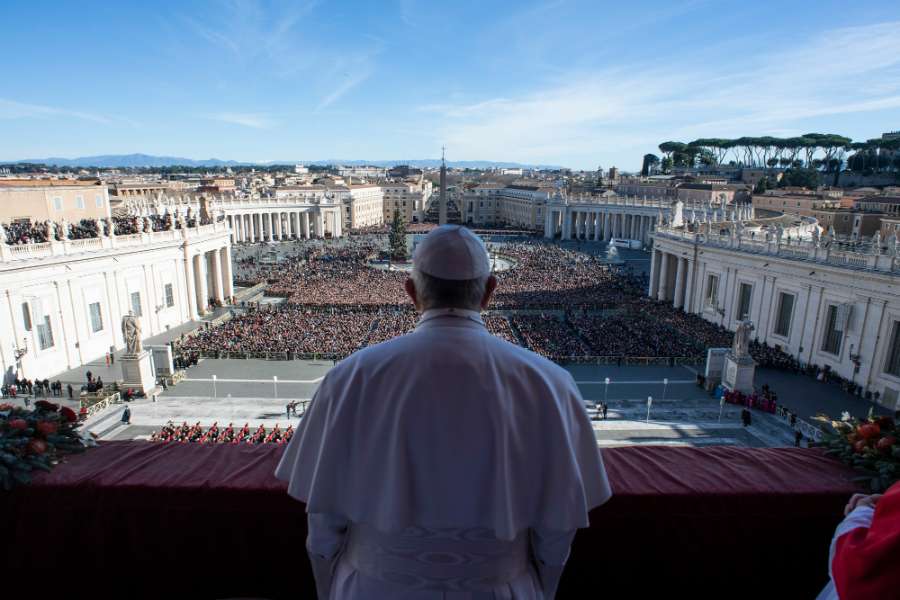 Pope Francis delivers his message Christmas Day 2018. Pope Francis delivers his message Christmas Day 2018.