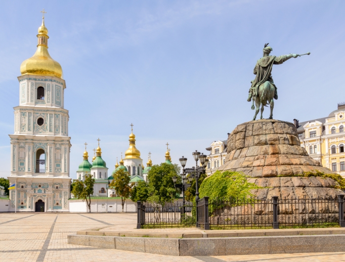 St. Sophia Church and Bohdan Khmelnytsky statue in Kiev, Ukraine
St. Sophia Church and Bohdan Khmelnytsky statue in Kiev, Ukraine