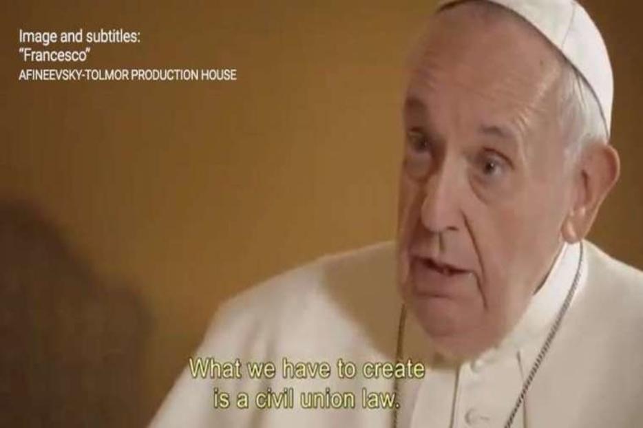 Pope Francis appearing in the documentary "Francesco" with original subtitles. Pope Francis appearing in the documentary "Francesco" with original subtitles.