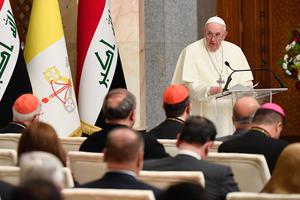 Pope Francis meets with the Authorities, Civil Society and the Diplomatic Corps in the hall of the Presidential Palace in Baghdad on March 5th, 2021. Pope Francis meets with the Authorities, Civil Society and the Diplomatic Corps in the hall of the Presidential Palace in Baghdad on March 5th, 2021.