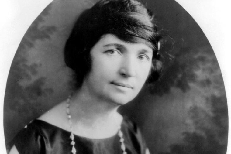 Margaret Sanger (1879). Margaret Sanger (1879).
