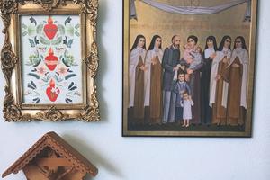 An image of the Martin family hangs in the Spencer home as a reminder of motherhood, loss and love. An image of the Martin family hangs in the Spencer home as a reminder of motherhood, loss and love.