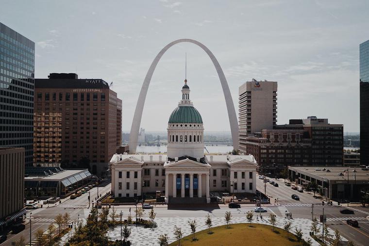Statehouse in St. Louis, Mo. Statehouse in St. Louis, Mo.