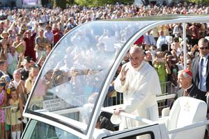 Pope Francis arrives Sept. 23, 2015, at the Basilica of the National Shrine of the Immaculate Conception in Washington for the canonization of Junípero Serra, who started nine Spanish missions in California in the 1700s. Pope Francis arrives Sept. 23, 2015, at the Basilica of the National Shrine of the Immaculate Conception in Washington for the canonization of Junípero Serra, who started nine Spanish missions in California in the 1700s.
