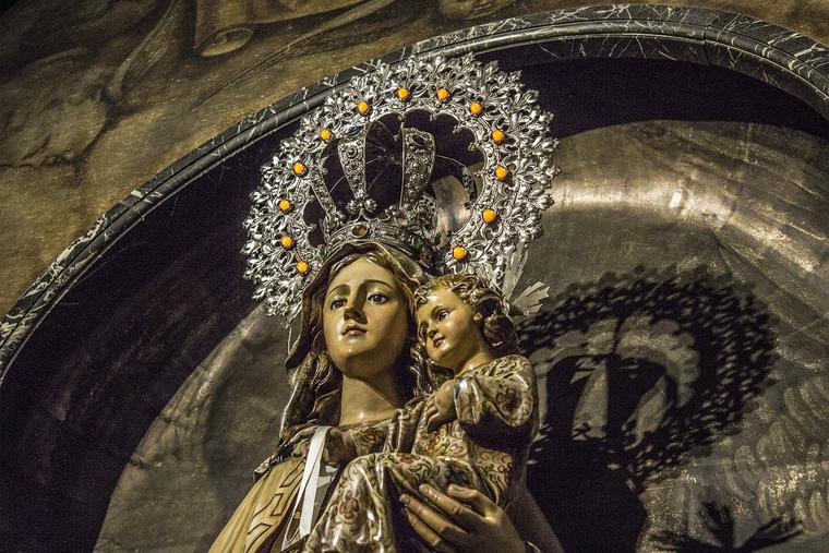 Blessed Virgin Mary and Baby Jesus Photo Blessed Virgin Mary and Baby Jesus Photo