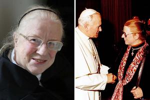 Dagny Kjaergaard sits for a portrait (l) and is received in audience by Pope St. John Paul II. Dagny Kjaergaard sits for a portrait (l) and is received in audience by Pope St. John Paul II.