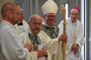 L to R: Deacon Patrick Lappert, a medical doctor who serves as the Courage chaplain, Bishop Carl Kemme and Bishop John LeVoir L to R: Deacon Patrick Lappert, a medical doctor who serves as the Courage chaplain, Bishop Carl Kemme and Bishop John LeVoir