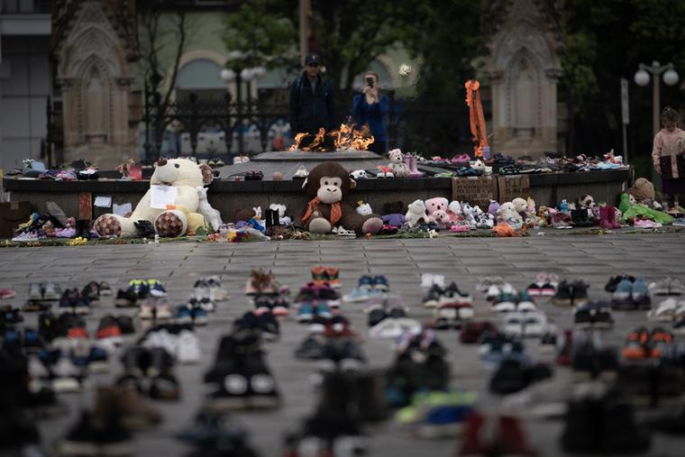 Pope Francis Will Meet With Canadian Indigenous Leaders in March Pope Francis Will Meet With Canadian Indigenous Leaders in March