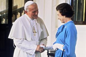 Pope John Paul II shakes hands with Queen Elizabeth II as he leaves Buckingham Palace after their historic May 28, 1982, meeting in London. Pope John Paul II shakes hands with Queen Elizabeth II as he leaves Buckingham Palace after their historic May 28, 1982, meeting in London.