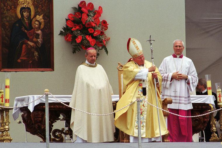 Pope St. John Paul II offers Mass at Kyiv Chaika Airfield, June 24, 2001, on the second day of his five-day visit to Ukraine. Pope St. John Paul II offers Mass at Kyiv Chaika Airfield, June 24, 2001, on the second day of his five-day visit to Ukraine.