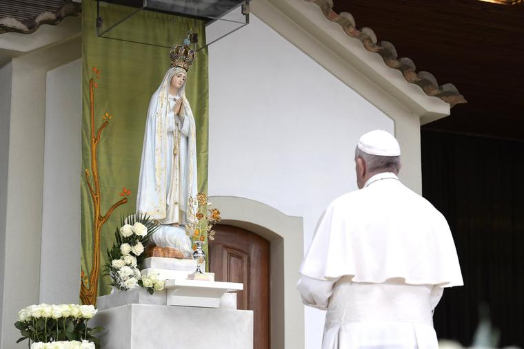 Pope Francis prays at the Shrine of Our Lady of Fatima in preparation for the 100th anniversary of the Fatima on May 12, 2017. Pope Francis prays at the Shrine of Our Lady of Fatima in preparation for the 100th anniversary of the Fatima on May 12, 2017.