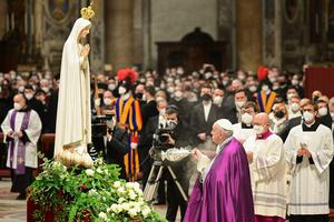 Pope Francis swings a thurible of incense before a statue of Our Lady of Fatima, during a penitential celebration service in St. Peter's Basilica on March 25, 2022, during which he is to consecrated Russia and Ukraine to the Immaculate Heart of Mary. Pope Francis swings a thurible of incense before a statue of Our Lady of Fatima, during a penitential celebration service in St. Peter's Basilica on March 25, 2022, during which he is to consecrated Russia and Ukraine to the Immaculate Heart of Mary.