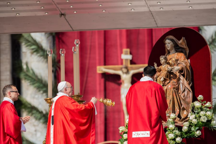 Pope Francis is shown observing Palm Sunday 2019. On Palm Sunday 2022, he spoke of the war in Ukraine, condemning the violence of war. Pope Francis is shown observing Palm Sunday 2019. On Palm Sunday 2022, he spoke of the war in Ukraine, condemning the violence of war.