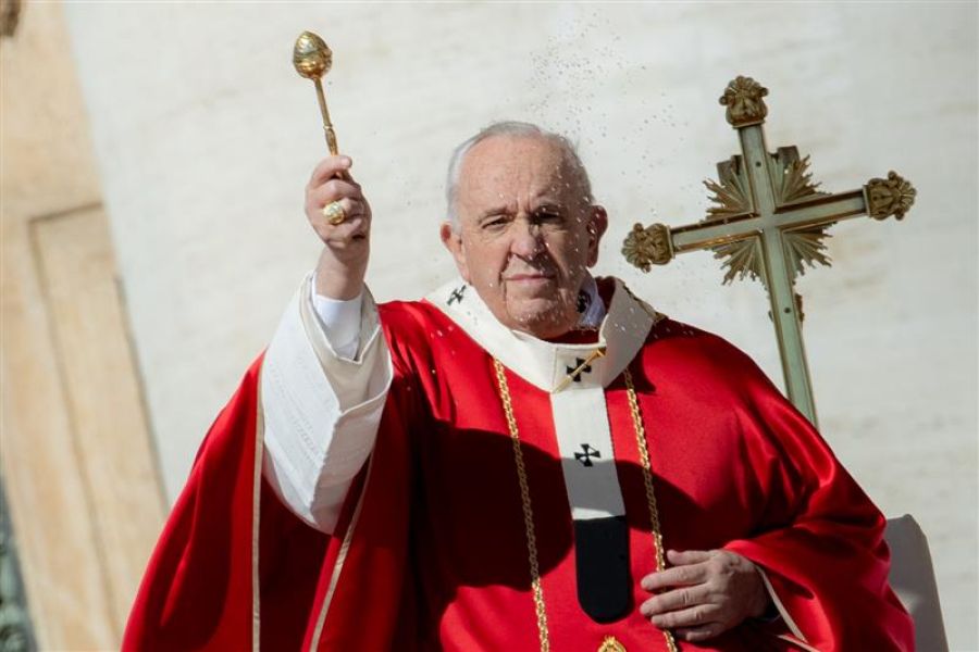 Pope Francis blesses palms on Palm Sunday 2022. Pope Francis blesses palms on Palm Sunday 2022.