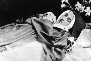 The incorrupt body of St. Bernadette Soubirous is seen in 1925, 46 years after her death. The incorrupt body of St. Bernadette Soubirous is seen in 1925, 46 years after her death.