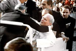 Bodyguards hold Pope John Paul II (c) after he was shot May 13, 1981 by Turkish gunman Mehmet Ali Agca in St. Peter's Square. Bodyguards hold Pope John Paul II (c) after he was shot May 13, 1981 by Turkish gunman Mehmet Ali Agca in St. Peter's Square.