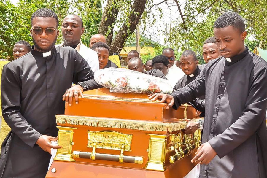 The funeral of Father Vitus Borogo in the Archdiocese of Kaduna, June 30, 2022. The funeral of Father Vitus Borogo in the Archdiocese of Kaduna, June 30, 2022.