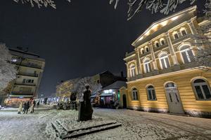 <p>Square in winter</p>