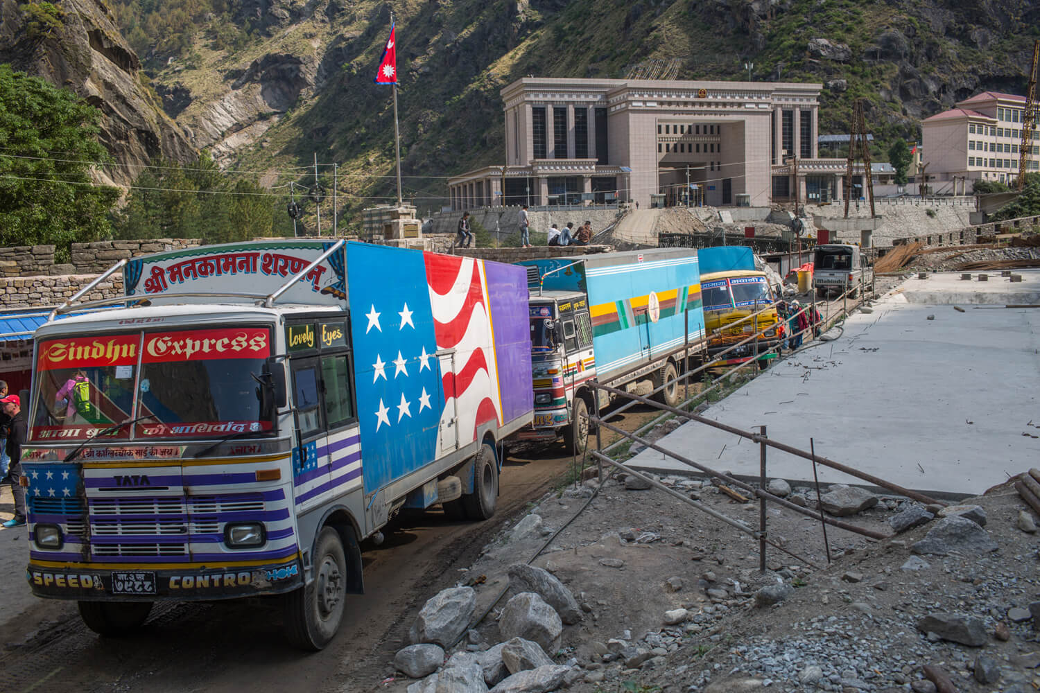 Which way will the Tibet-Nepal railway go?